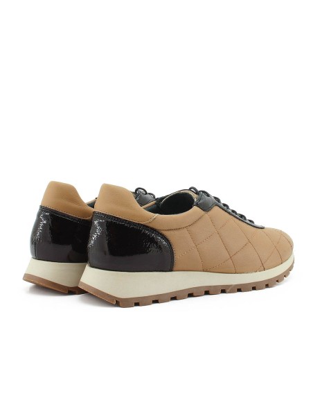 DEPORTIVO ENGUATADO BEIGE NEGRO